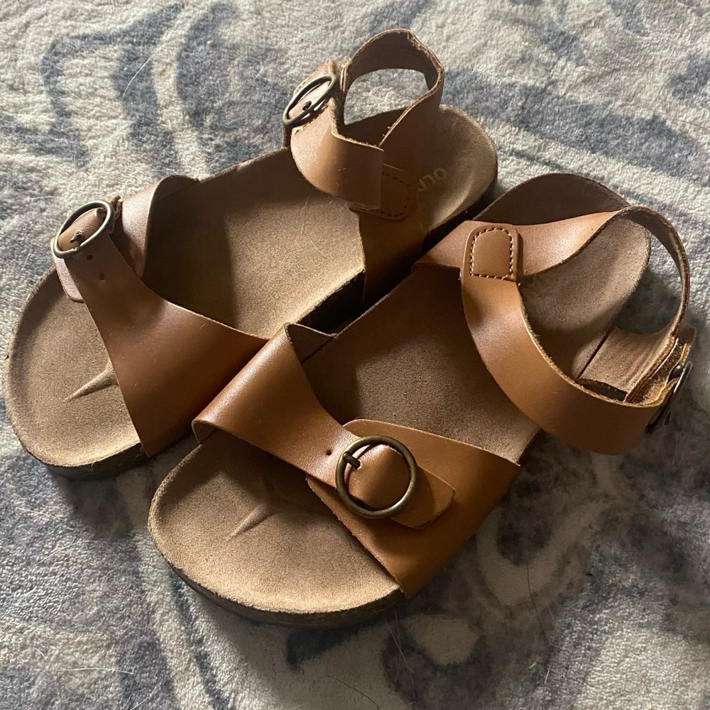 Old Navy Brown Toddler Leather-Look Buckle Sandals